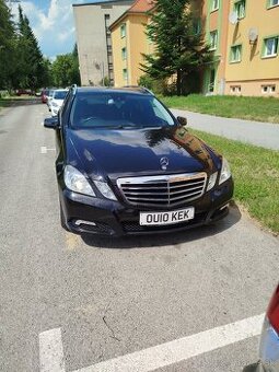 Anglické auto Mercedes E350d
