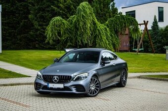 Mercedes-Benz C Coupe 200 AMG Line 4MATIC A/T