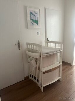 Prebalovaci pult Stokke Care
