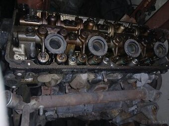 Mitsubishi Grandis 2.4i - motor 4G69