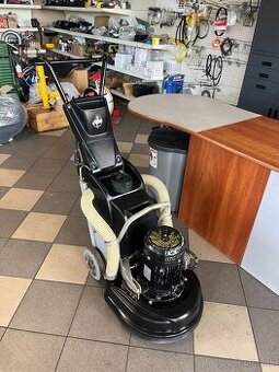 Planetarna bruska na beton HTC 420 VS Hladicka lesticka