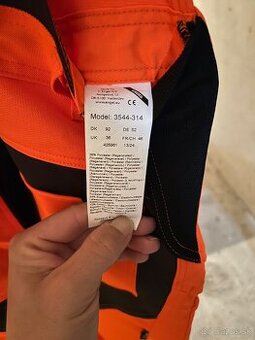 Pracovne reflexné nohavice na traky