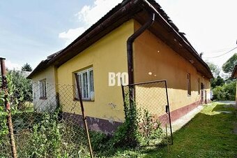 Rodinný dom s veľkým pozemkom o výmere 3271m2  na predaj
