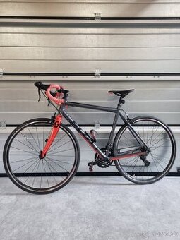 Cestný bicykel SCOTT