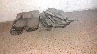 Sklenené škridle bobrovky