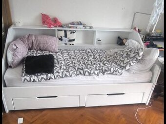 Jednolôžková posteľ s úložným priestorom