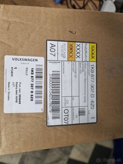 Predam  slnečnú clonu strešného okna