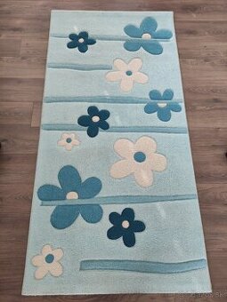 Koberec s kvietkami 100x200 cm