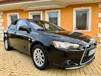 Mitsubishi Lancer 1.6 MIVEC Benzín Sportback 86kW + Xenóny