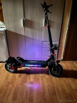 Električka kolobezka IX8