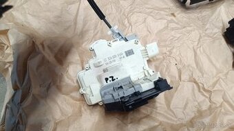 Zámok dverí škoda Superb 2 vw Audi