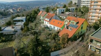 Predaj rod. domu, 650 m2 pozemok, Royova, Kramáre, Nové Mest