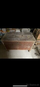 Predám drevenú truhlicu