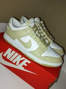 Nike Dunk low team gold 44,5