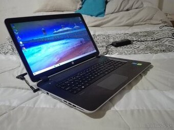 HP 17 s BeatsAudio. i5. 8 GB. 256 GB SSD. 17“ HD+.nVidia 6GB