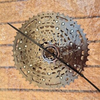 Kazeta Shimano CUES CS-LG400-10