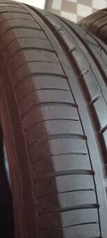 Predám pneu letné Yokohama 195/65 R15