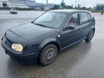VW Golf