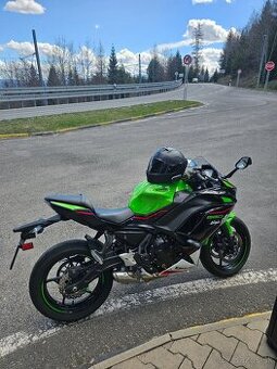 Predám kawasaki Ninja 650 2022
