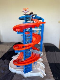 🦍🚗 Hot Wheels Garáž s Gorilou – Ultimate Garage 🚗🦍