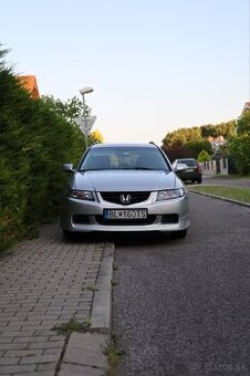 Honda Accord Tourer 2.0 iV-TEC 114kW rok 2004
