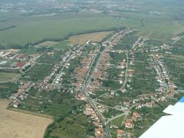 POZEMOK NA Rodinný dom v CENTRE VINIČNÉHO- 680m2.
