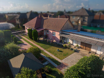 Rodinný dom s veľkým pozemkom | 2 064 m² | Komárovce