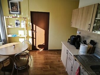KOŠICE, SAMOSTATNÁ NEPRIECHODNÁ IZBA V BYTE NA PRENÁJOM