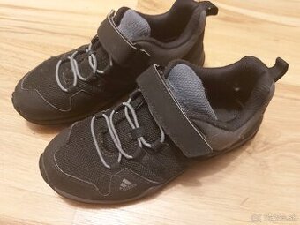 Adidas terrex veľ. 33