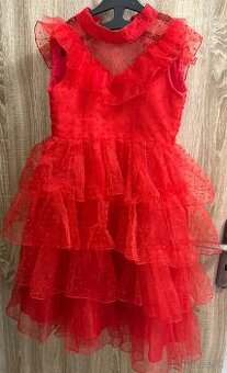 Predám krásne šatočky,závoj a rukavičky . Veľkosť 130 .