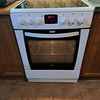 Predám sklokeramický sporák