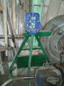 Predám vodárenský zverák