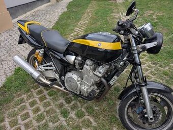 Yamaha XJR 1300 – r. 2001