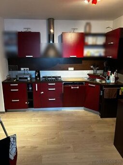 🍽️ Kuchynská linka so spotrebičmi – komplet 800€