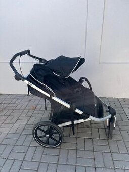 Predám súrodenecký kočík Thule Urban Glide Double 2