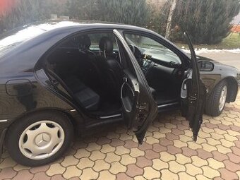 Mercedes C220