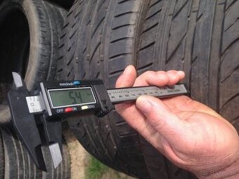 predám letne pneu 255/35 R20