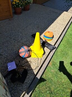 Futbalové pomôcky