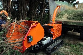 ♻️ Prenajmem profesionálny drvič /štiepkovač/ konárov. ♻️