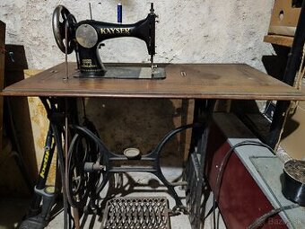 Predám šijací stroj zachovali.retro