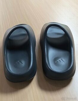 Yeezy Slide šľapky, - 1