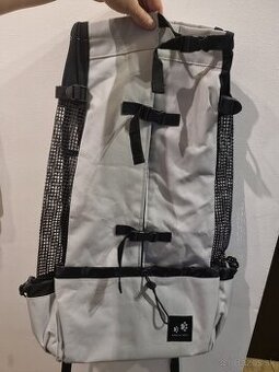 Batoh / taska na psika do 15kg - vhodna na turistiku - nova