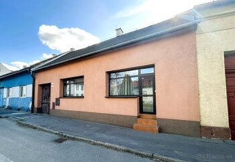 Zvolen, mesto – priestranný rodinný dom so záhradou, pozemo