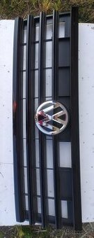 VW Touareg III Touareg 3 RLine maska chladiča cierna 760