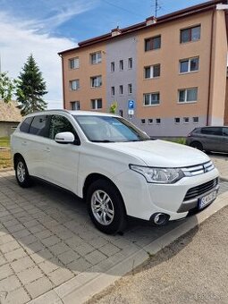 Mitsubishi Outlander 2.0i MIVTEC 110kw 150ps naj 179 tkm - 1