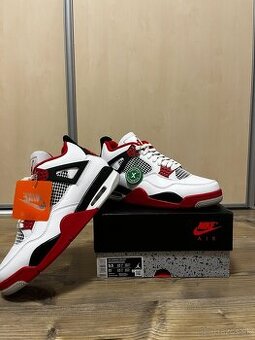 Jordan 4 Retro Fire Red (2020) - 1