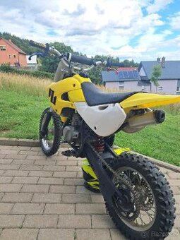 Suzuki rm 65
