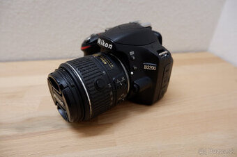 Nikon 3200 Top stav + 18-55mm
