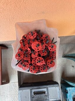 Kotva na polystyrén