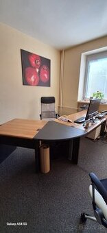 Predaj - masívny drevený stôl